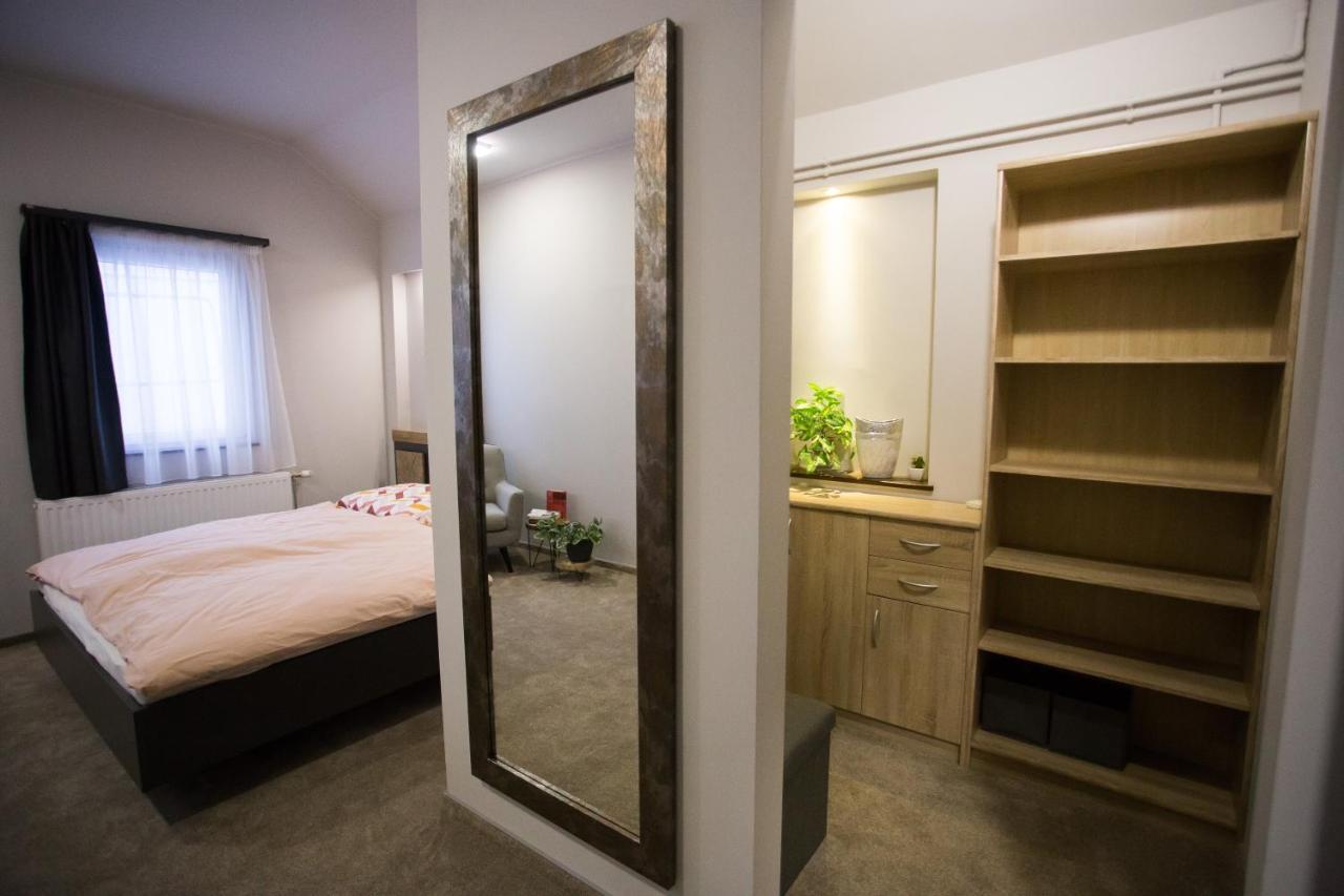 Ferienwohnung Kikelet Apartman Szombathely Exterior foto