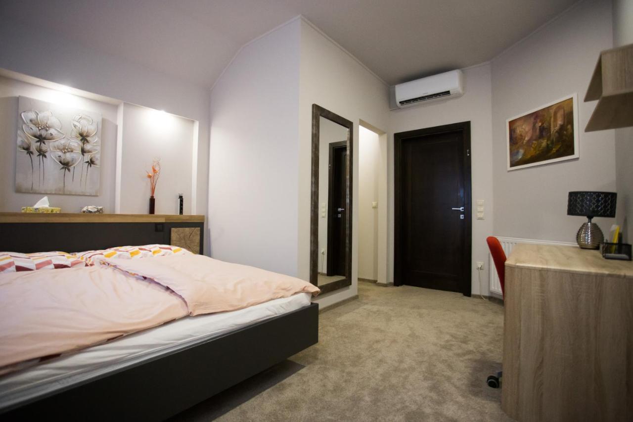 Ferienwohnung Kikelet Apartman Szombathely Exterior foto
