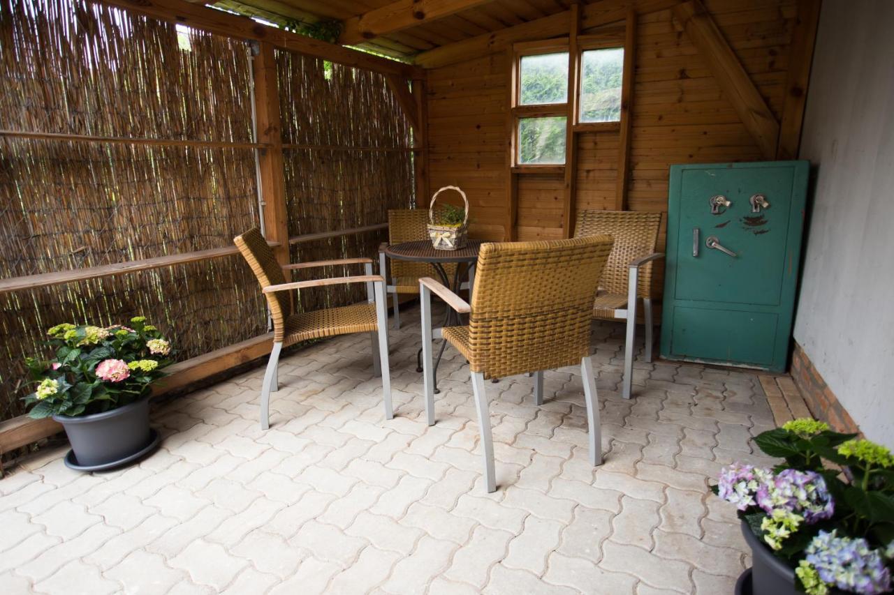 Ferienwohnung Kikelet Apartman Szombathely Exterior foto